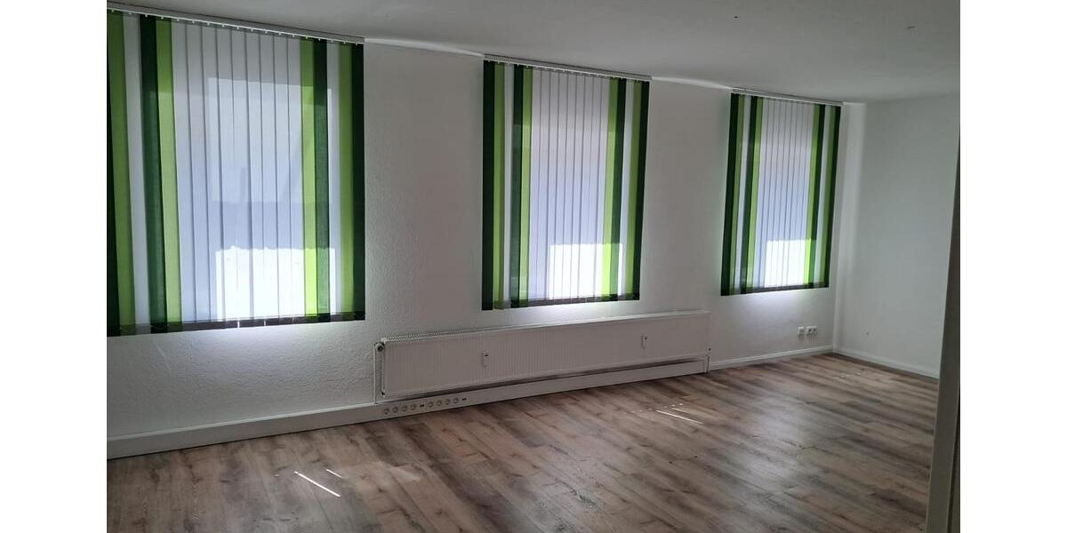 Etagenwohnung Bienenbüttel - 3 Zimmer, 75 m&sup2;, 600&euro; | Angebot:26368385