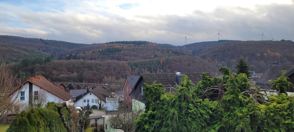 Erdgeschoßwohnung Bad Endbach - 4 Zimmer, 106 m&sup2;, 750&euro; | Angebot:24116925