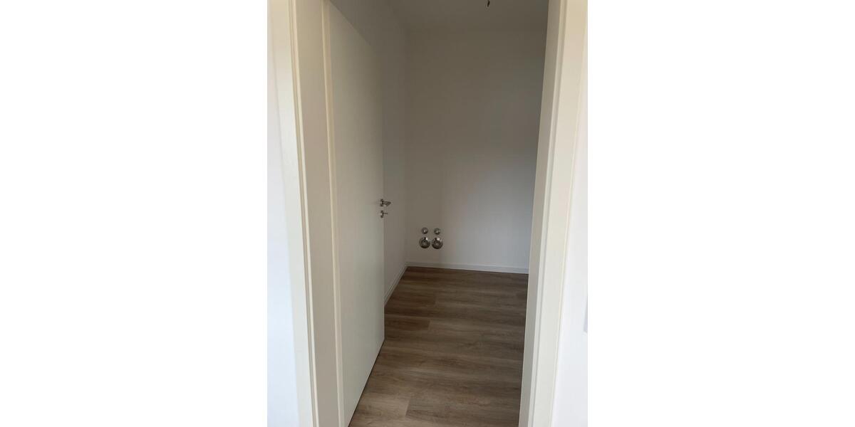 Erdgeschoßwohnung Frankenberg (Eder) - 3 Zimmer, 100 m&sup2;, 1.100&euro; | Angebot:25859886