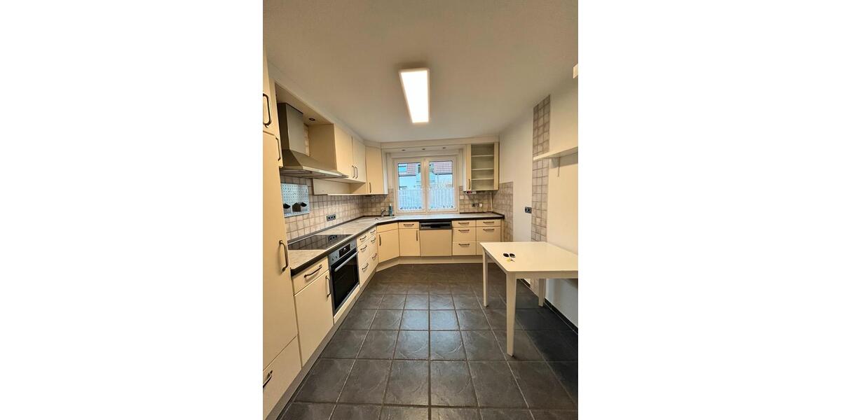 Doppelhaushälfte Köln Mülheim - 4 Zimmer, 114 m&sup2;, 2.000&euro; | Angebot:24662735