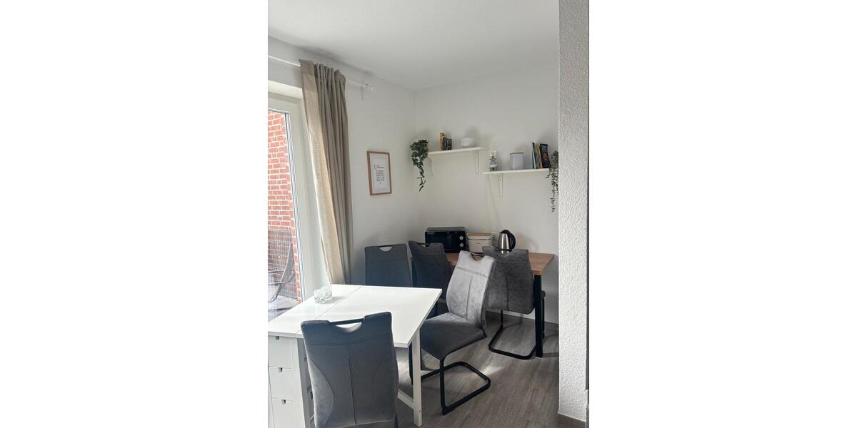 Wohnen auf Zeit Oldenburg Bloherfelde - 1 Zimmer, 14 m&sup2;, 570&euro; | Angebot:26043075