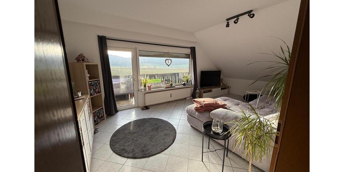 Etagenwohnung Niedenstein - 4 Zimmer, 120 m&sup2;, 936&euro; | Angebot:26690843