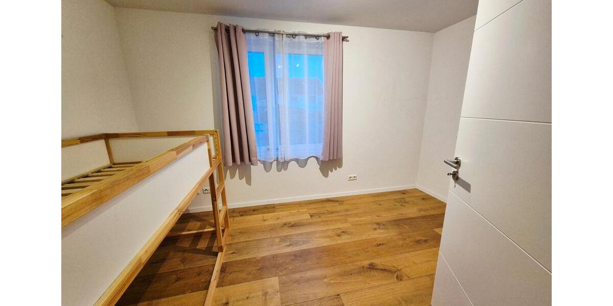 Einfamilienhaus Nagold - 4.5 Zimmer, 125 m&sup2;, 1.750&euro; | Angebot:25980618