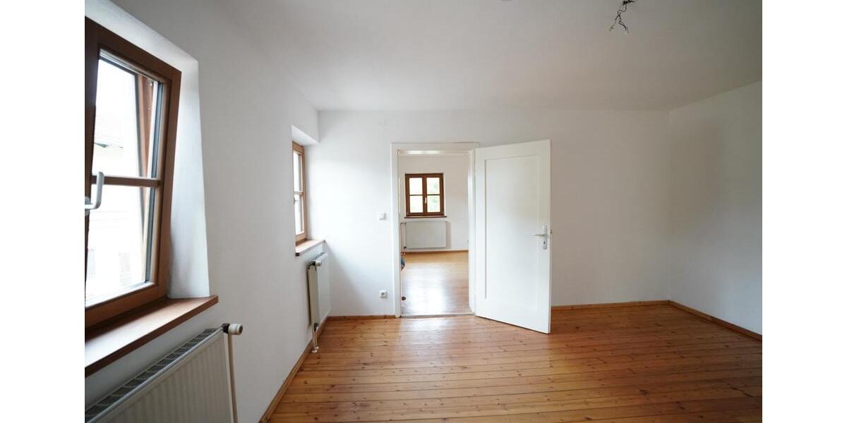 Maisonette-Wohnung Doppelhaushälfte 4 zimmer