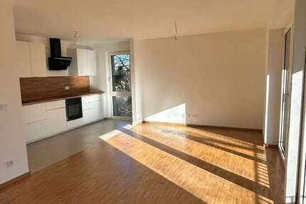 Wohnung zum Mieten in Höhenkirchen-Siegertsbrunn 1.690 € 80 m² 3 zimmer