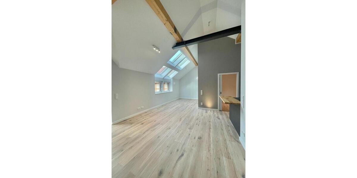 Dachgeschoßwohnung Wedemark - 3 Zimmer, 90 m&sup2;, 1.390&euro; | Angebot:25168123