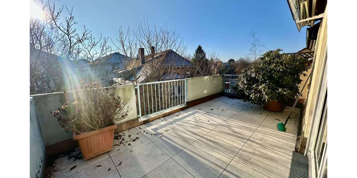 Etagenwohnung Schorndorf - 4 Zimmer, 120 m&sup2;, 1.380&euro; | Angebot:24733516