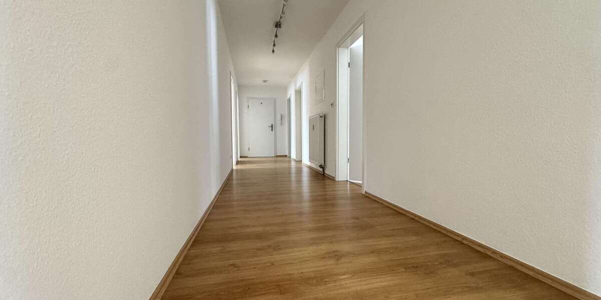 Etagenwohnung Gelenau - 4 Zimmer, 102 m&sup2;, 510&euro; | Angebot:25563758