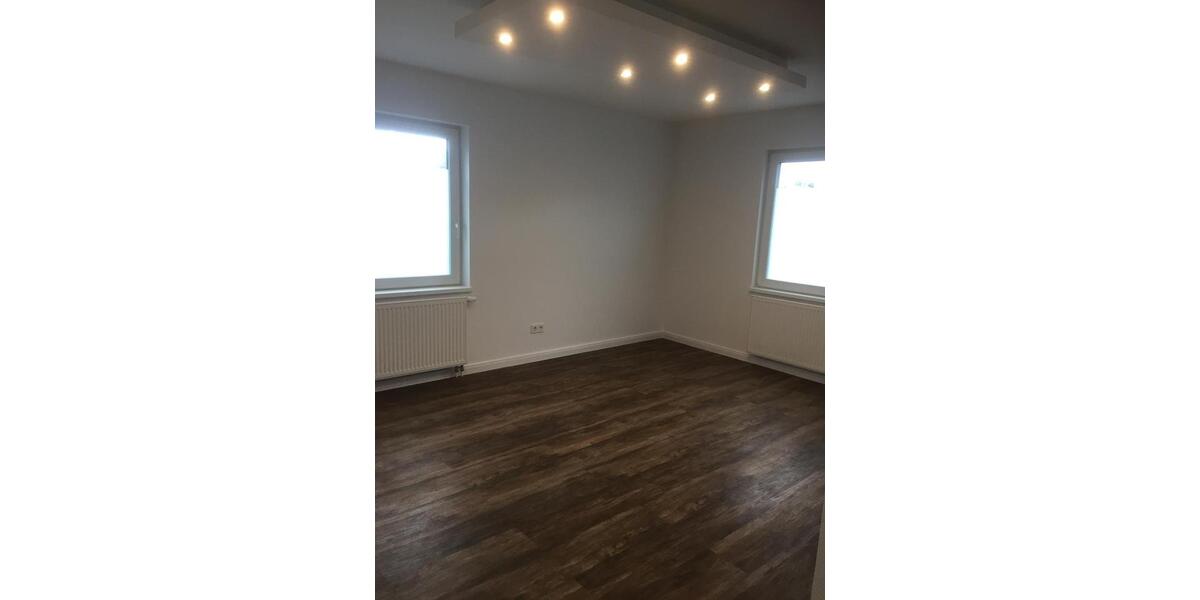 Einfamilienhaus Varel - 3 Zimmer, 85 m&sup2;, 800&euro; | Angebot:25146945