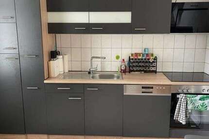 geräumige 3 Zi.-Wohnung inkl. Einbauküche in Pößnecker Stadtvilla 3 zimmer