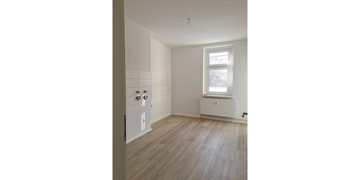Erdgeschoßwohnung Stendal - 3 Zimmer, 85 m&sup2;, 594&euro; | Angebot:25855762