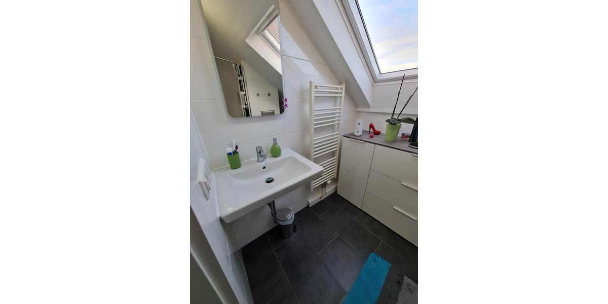 Dachgeschoßwohnung Ditzingen - 3 Zimmer, 88 m&sup2;, 1.190&euro; | Angebot:26600639
