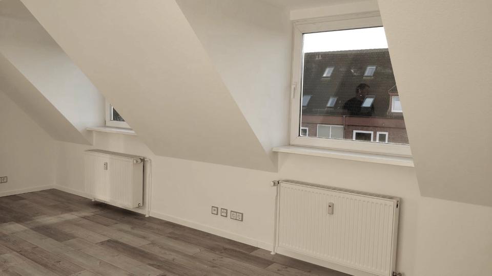 Dachgeschoßwohnung Pinneberg - 1 Zimmer, 35 m&sup2;, 620&euro; | Angebot:26701650