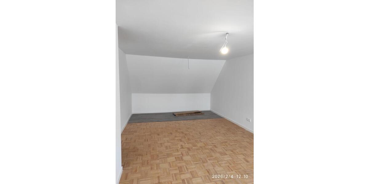 Dachgeschoßwohnung Oldenburg Alexandersfeld - 1 Zimmer, 40 m&sup2;, 800&euro; | Angebot:24895805