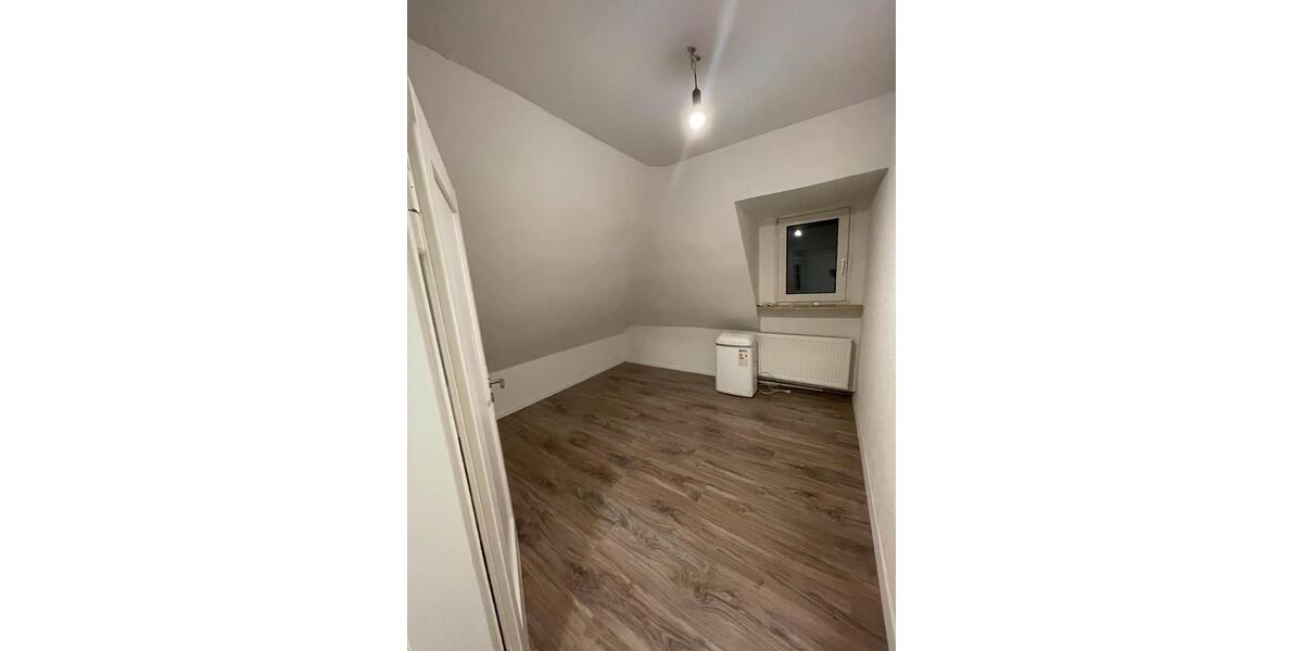 Dachgeschoßwohnung Lübbecke - 2 Zimmer, 65 m&sup2;, 730&euro; | Angebot:24641511