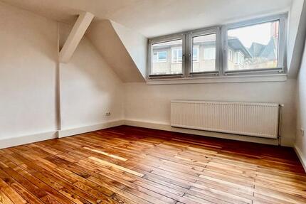 GAUSTRASSE: WG Zimmer 14qm in 3er WG 1 zimmer