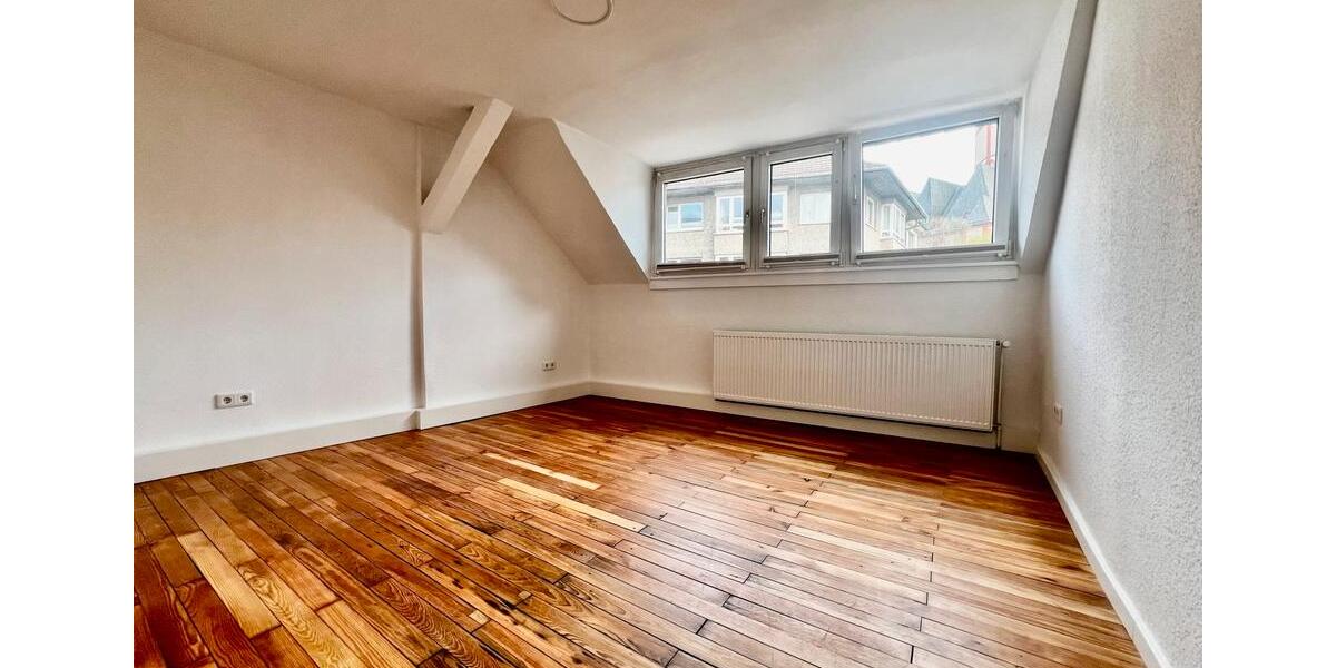 GAUSTRASSE: WG Zimmer 14qm in 3er WG 1 zimmer