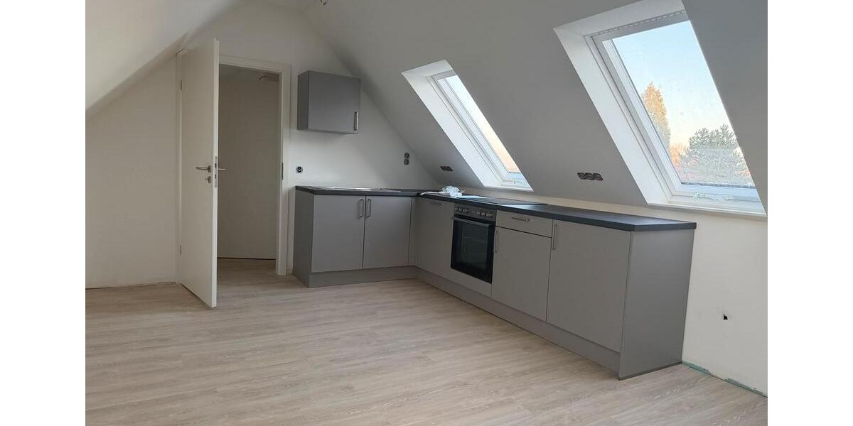 Dachgeschoßwohnung Salzhausen - 2.5 Zimmer, 90 m&sup2;, 1.000&euro; | Angebot:25434071