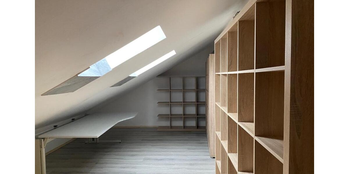 Dachgeschoßwohnung Höhenkirchen-Siegertsbrunn Siegertsbrunn - 1 Zimmer, 90 m&sup2;, 500&euro; | Angebot:24355238