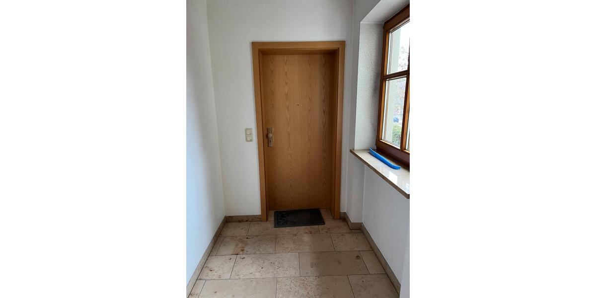 Erdgeschoßwohnung Deggendorf - 3 Zimmer, 67 m&sup2;, 800&euro; | Angebot:25171650