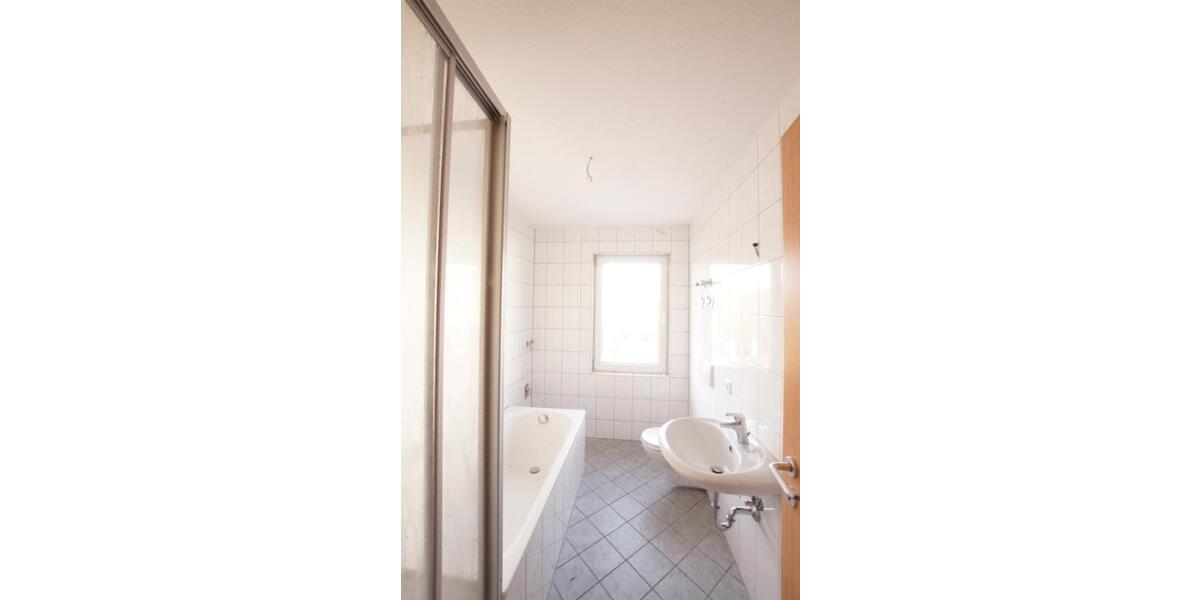 Etagenwohnung Pößneck - 3 Zimmer, 70 m&sup2;, 460&euro; | Angebot:24246466