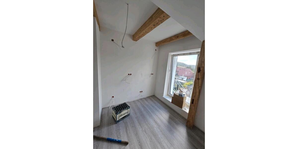 Dachgeschoßwohnung Sollstedt - 4 Zimmer, 150 m&sup2;, 1.150&euro; | Angebot:27637930