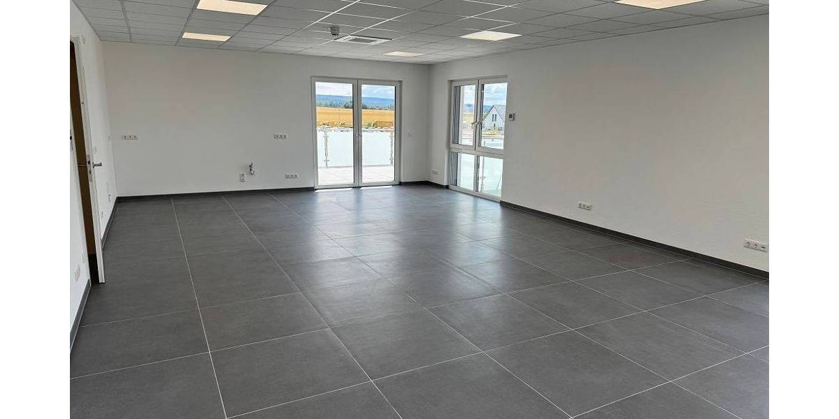 Gewerbeobjekt Lindhorst - 5 Zimmer, 207 m&sup2;, 2.200&euro; | Angebot:23516415