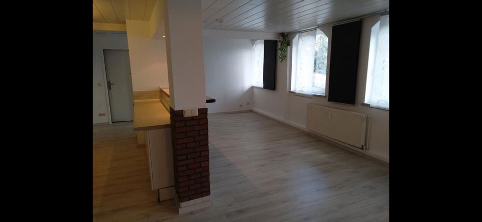 Erdgeschoßwohnung Vlotho - 3 Zimmer, 85 m&sup2;, 667&euro; | Angebot:25332108