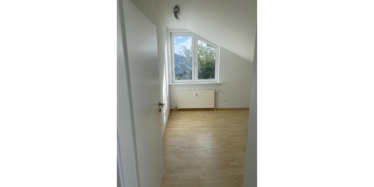 Dachgeschoßwohnung Trittau - 2 Zimmer, 55 m&sup2;, 850&euro; | Angebot:26698397