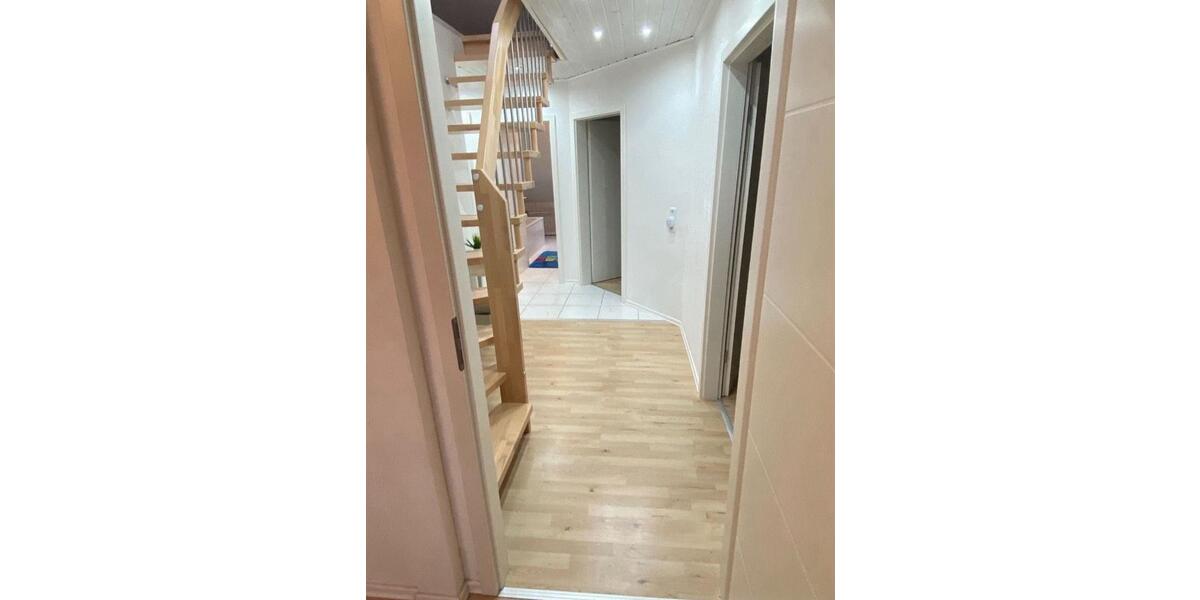 Maisonettenwohnung Furth - 4 Zimmer, 100 m&sup2;, 1.125&euro; | Angebot:26040563