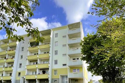 3 Raum Wohnung mit Balkon und Muldenblick