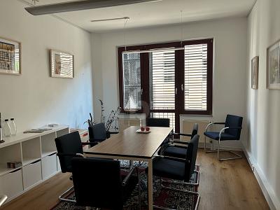 REPRÄSENTATIV IN ANGESAGTER LAGE 2 zimmer