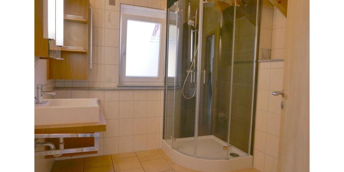 Dachgeschoßwohnung Bellheim - 3 Zimmer, 87 m&sup2;, 940&euro; | Angebot:26544370
