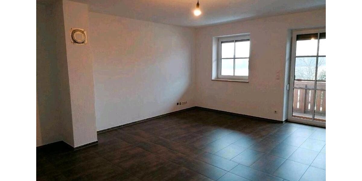 Etagenwohnung Ramerberg - 4 Zimmer, 140 m&sup2;, 1.200&euro; | Angebot:26662922