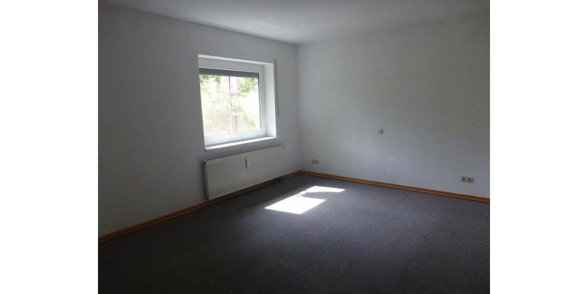 Etagenwohnung Sundern (Sauerland) - 3 Zimmer, 82 m&sup2;, 550&euro; | Angebot:26020536