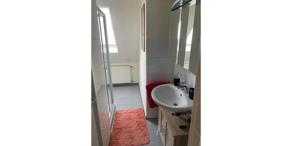 Dachgeschoßwohnung Landstuhl - 3 Zimmer, 81 m&sup2;, 700&euro; | Angebot:26585091