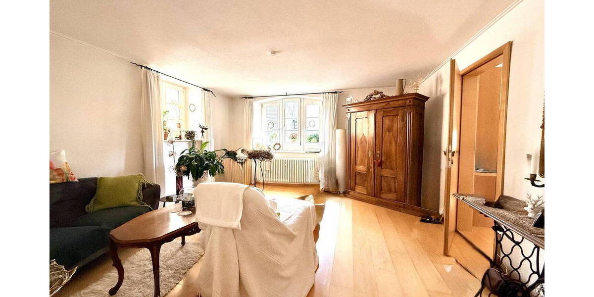 Etagenwohnung Staufen im Breisgau Staufen - 4 Zimmer, 121 m&sup2;, 1.600&euro; | Angebot:25909513