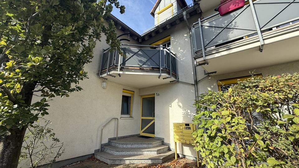 Dachgeschoßwohnung Radebeul - 2 Zimmer, 46 m&sup2;, 450&euro; | Angebot:26086397