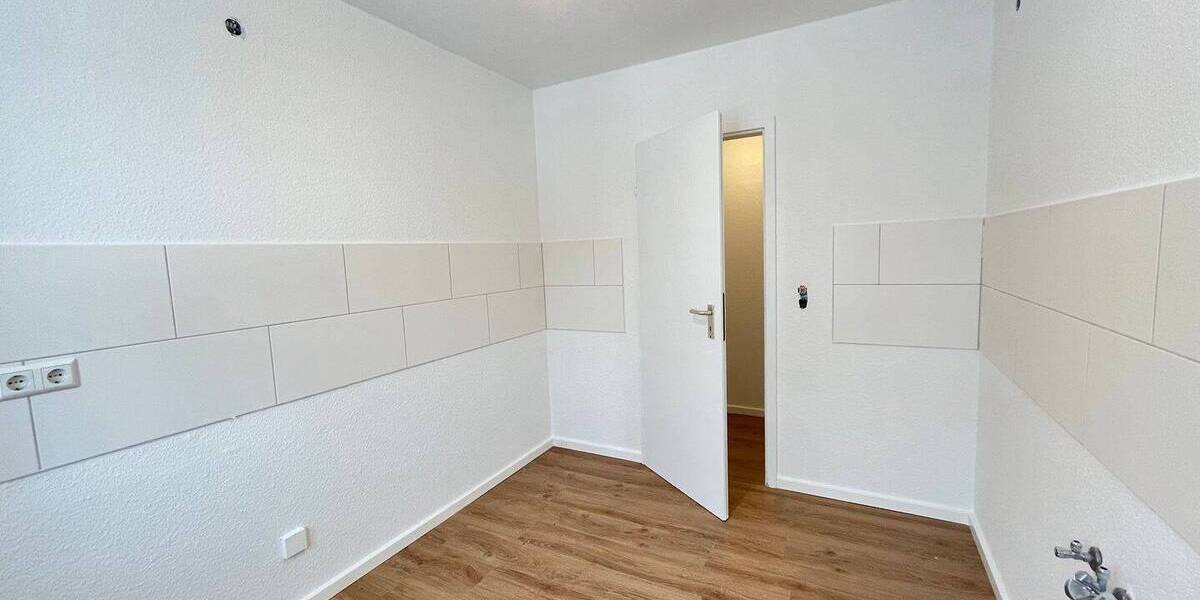 Etagenwohnung Chemnitz Zentrum - 3 Zimmer, 75 m&sup2;, 425&euro; | Angebot:26205414