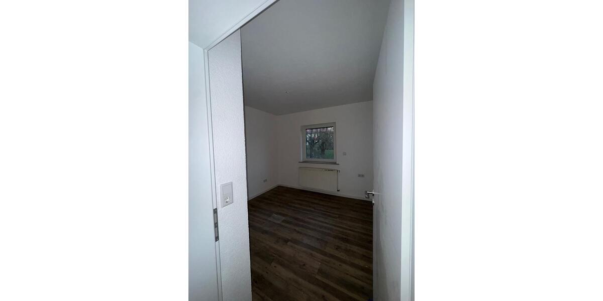 Etagenwohnung Eichenzell - 4 Zimmer, 100 m&sup2;, 1.300&euro; | Angebot:24695318