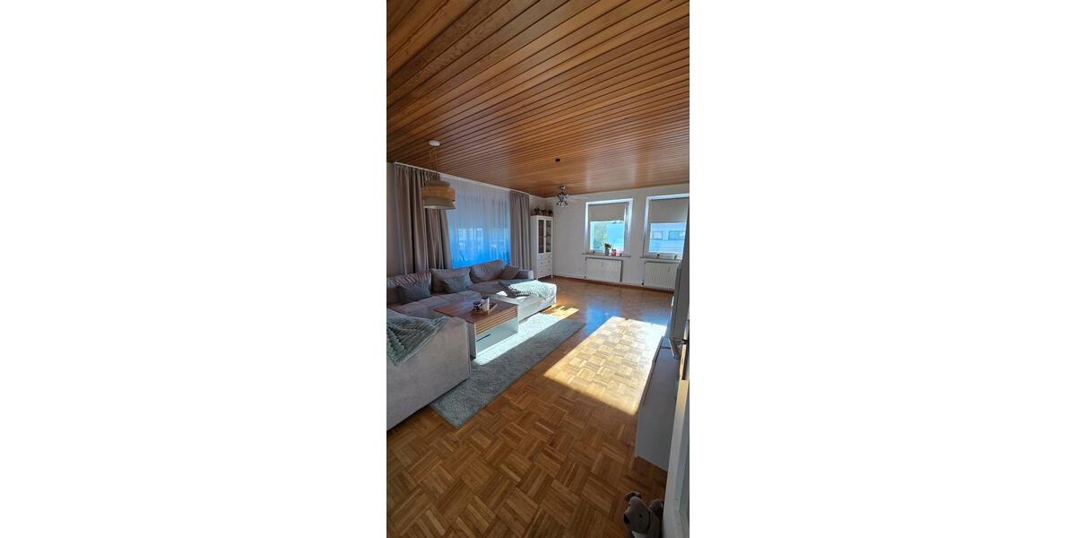Etagenwohnung Geestland - 5 Zimmer, 116 m&sup2;, 1.200&euro; | Angebot:26415980