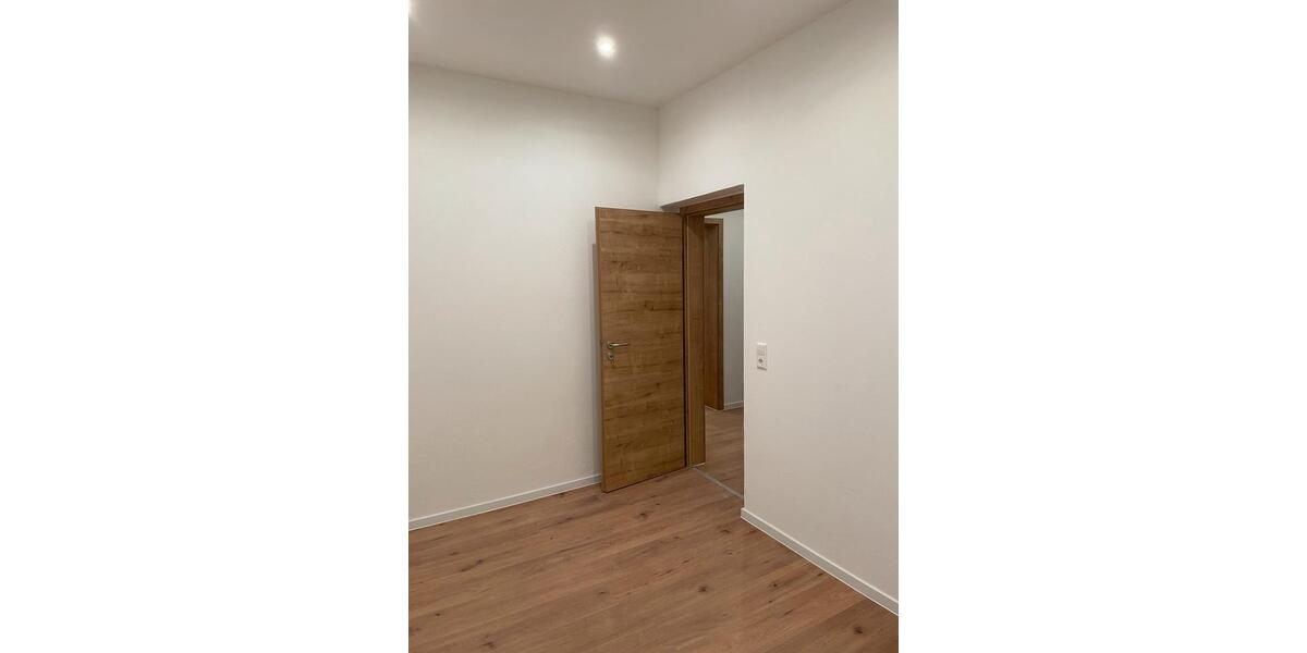 Etagenwohnung Hof Altstadt - 3.5 Zimmer, 90 m&sup2;, 895&euro; | Angebot:26614938