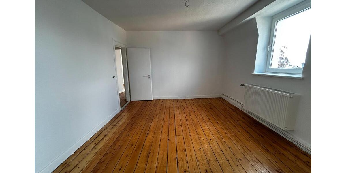 Etagenwohnung Wermelskirchen - 6 Zimmer, 110 m&sup2;, 950&euro; | Angebot:26548367