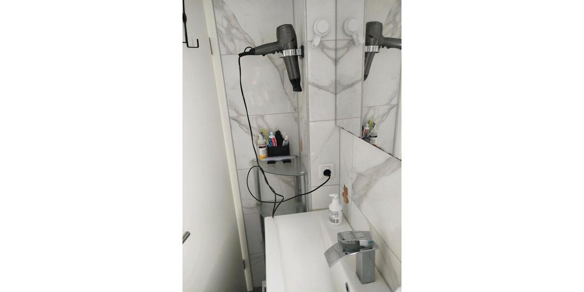 Wohnen auf Zeit Babenhausen - 7 Zimmer, 12 m&sup2;, 550&euro; | Angebot:24957526