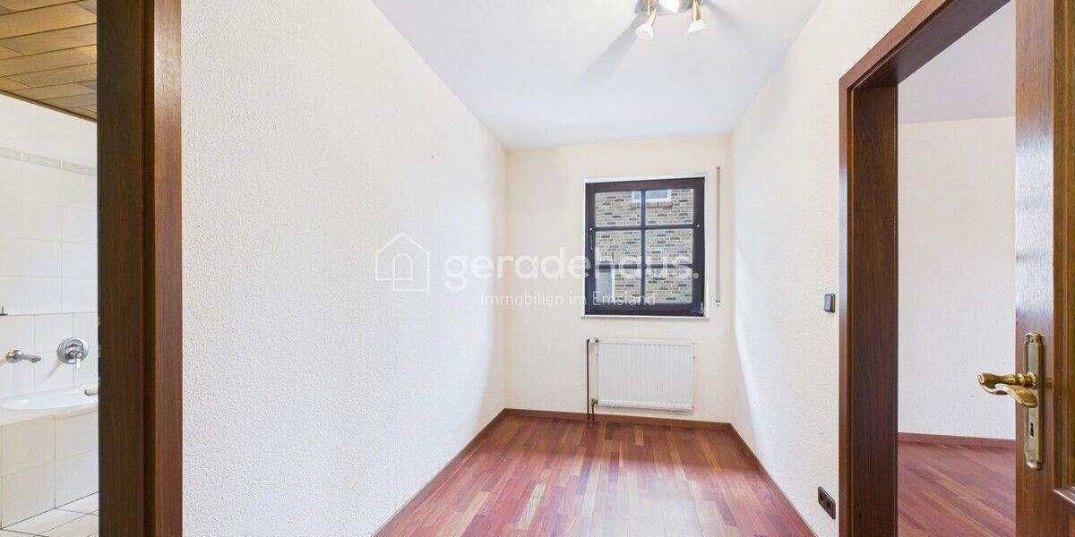 Etagenwohnung Lingen (Ems) Laxten - 4 Zimmer, 141 m&sup2;, 1.150&euro; | Angebot:26158086