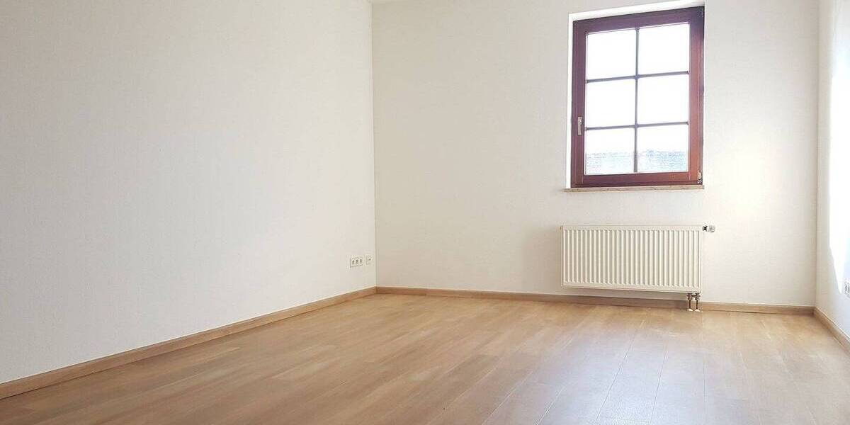 Etagenwohnung Mockrehna - 3 Zimmer, 86 m&sup2;, 600&euro; | Angebot:26487232