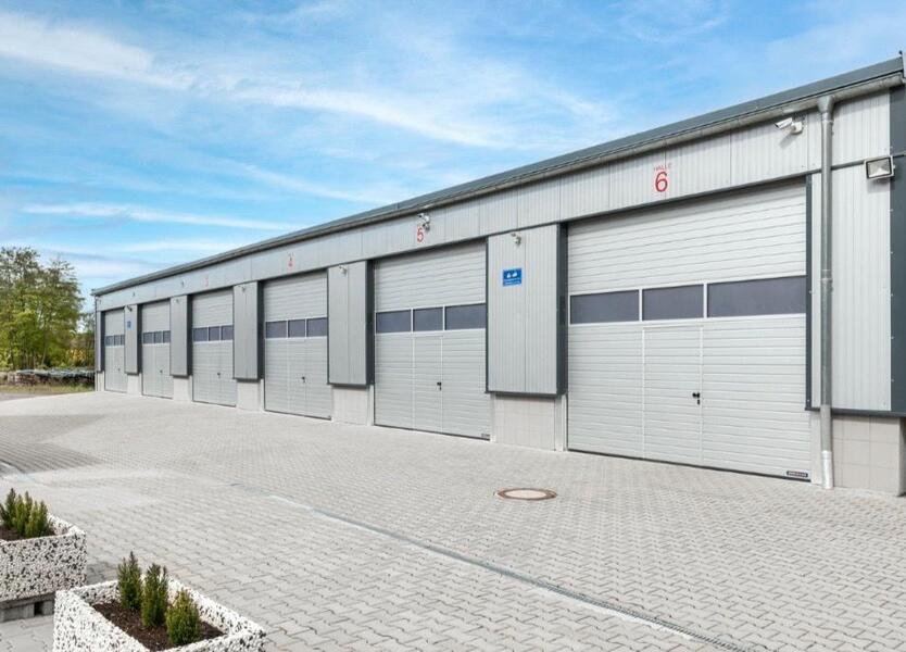 LagerhalleStellplätze LogistikParkplätze Transportuntenehmen