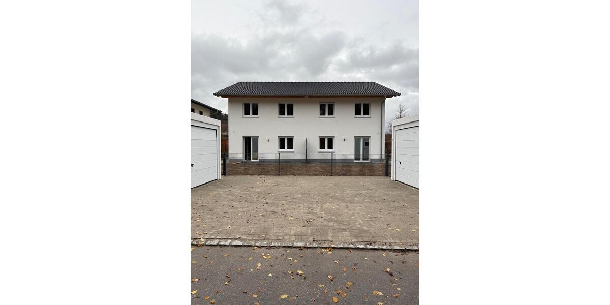 Doppelhaushälfte Simbach am Inn - 4 Zimmer, 125 m&sup2;, 1.390&euro; | Angebot:24666961