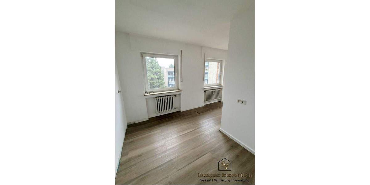 Etagenwohnung Brühl - 3 Zimmer, 74 m&sup2;, 1.120&euro; | Angebot:25738901