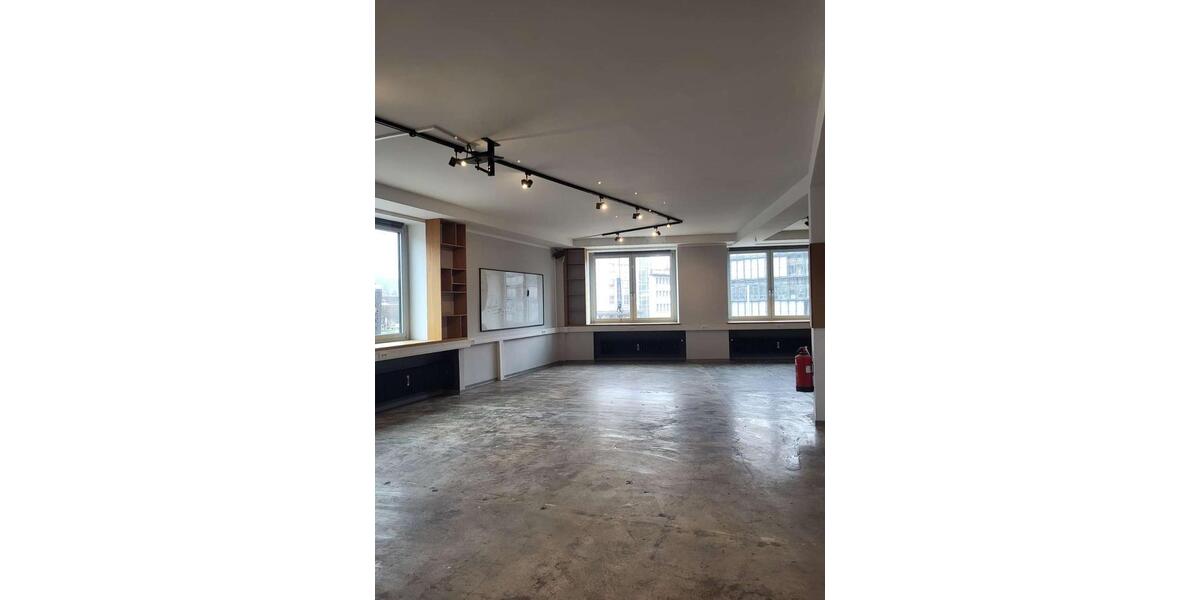 Etagenwohnung Bielefeld - 4 Zimmer, 132 m&sup2;, 1.190&euro; | Angebot:26251424